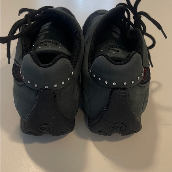 Puma Black and Gray Shoes with dark Pink under black lace - Picture 6 of 11